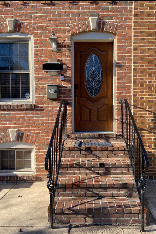 Building Photo - 1164 Nanticoke St