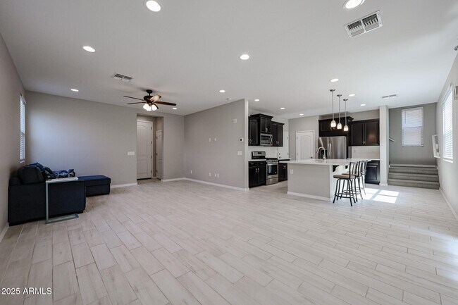 Photo - 3813 E Branham Ln
