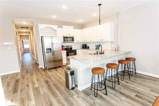 Photo - 2931 Niccoline Way