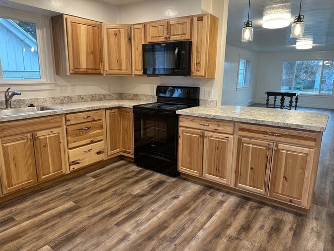 Photo - 479 W Center St Unit Betty's Place