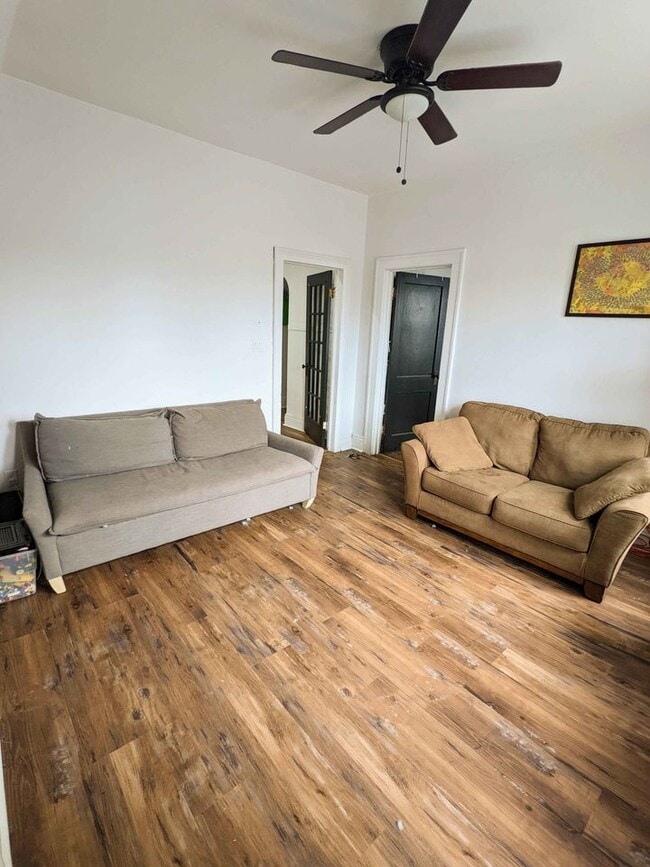 Photo - 779 Prospect Ave Unidad Upper