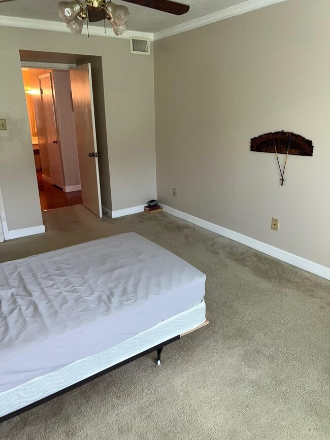 Photo - 10555 Turtlewood Ct Unit 1006
