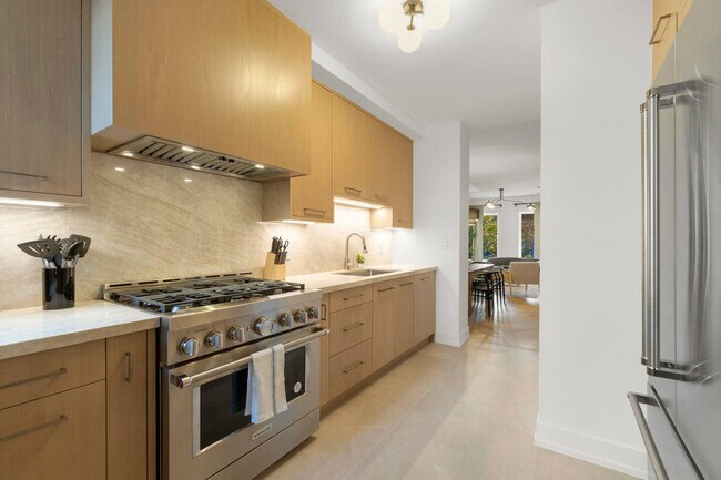 Photo - 24 Denison Square Unité SI ID1403813P