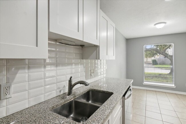 Photo - 8540 Glen Meadow Ln