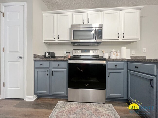 Photo - Custom Upgrades at this 3 Bedroom Fort Wal...