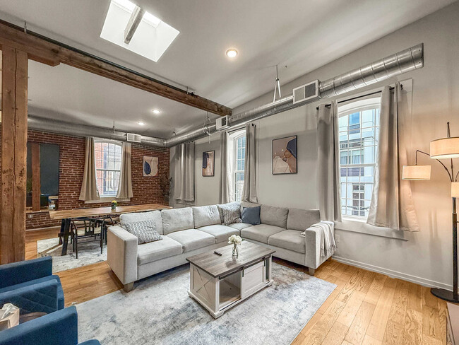 Building Photo - 1140 N American St Rental