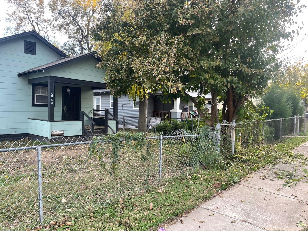 Photo - 2752 E Archer St