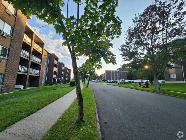 Building Photo - 79 Claudia Dr Unit 445 Rental