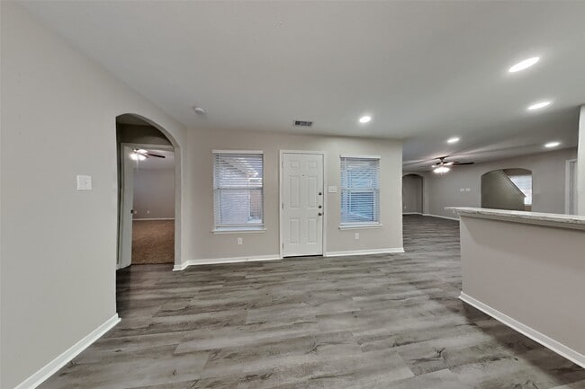 Photo - 18610 Willow Cove Dr