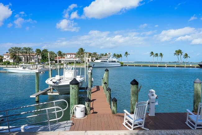 Photo - 6879 SE South Marina Way