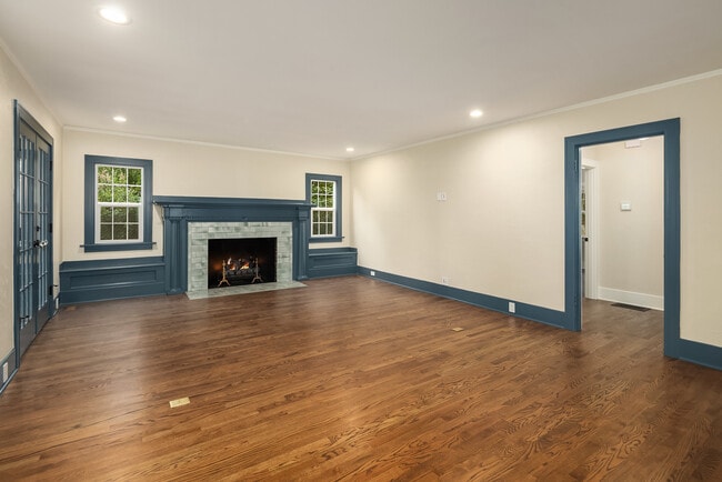 Photo - 10425 Des Moines Memorial Dr S