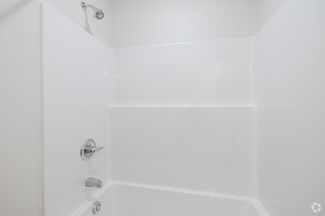 2BR, 2.5BA - 1,360SF - Primary Bathroom
