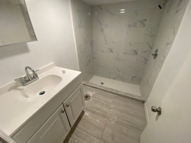 Photo - 3276 Parkview Ave