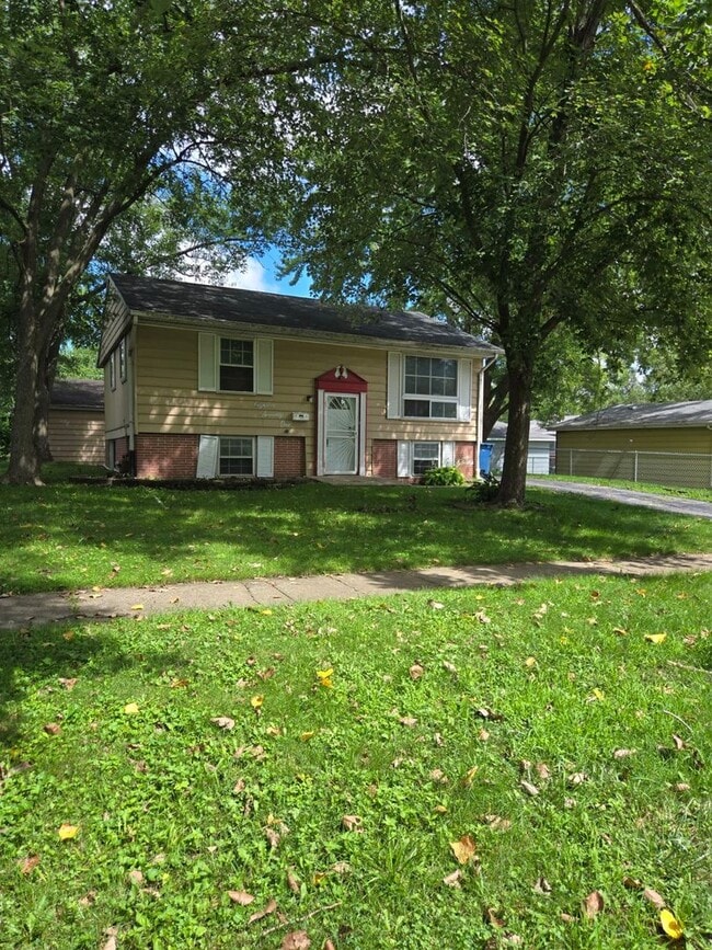 Photo - 1871 224th St House