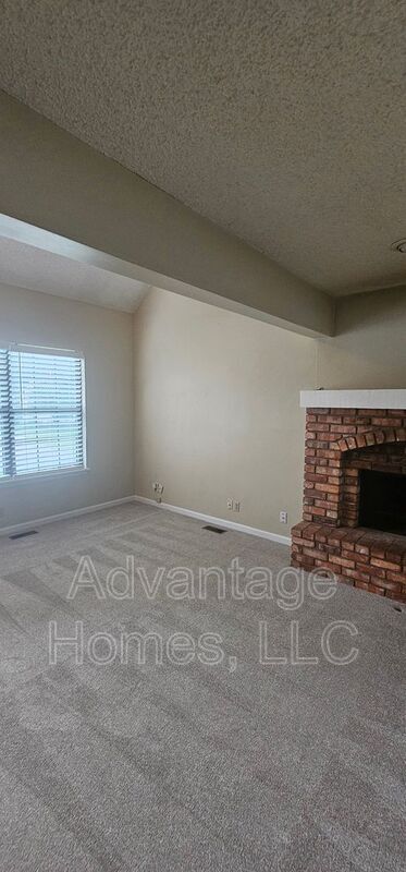 Photo - 10832 Haskins St