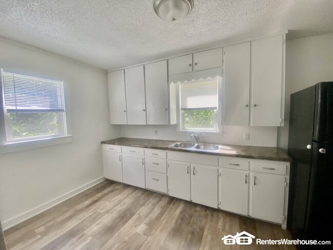 Photo - 1816 Francis Ave