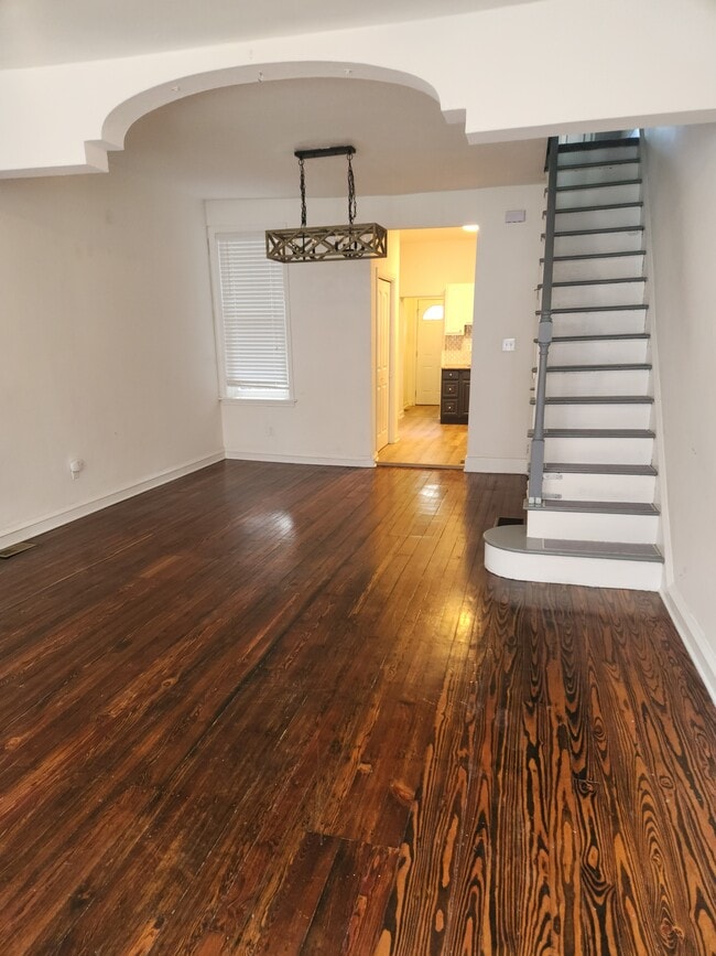 Photo - 1316 N Hollywood St