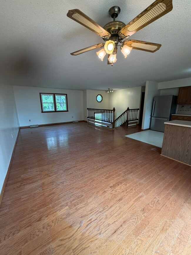 Photo - 20740 Harris Ln