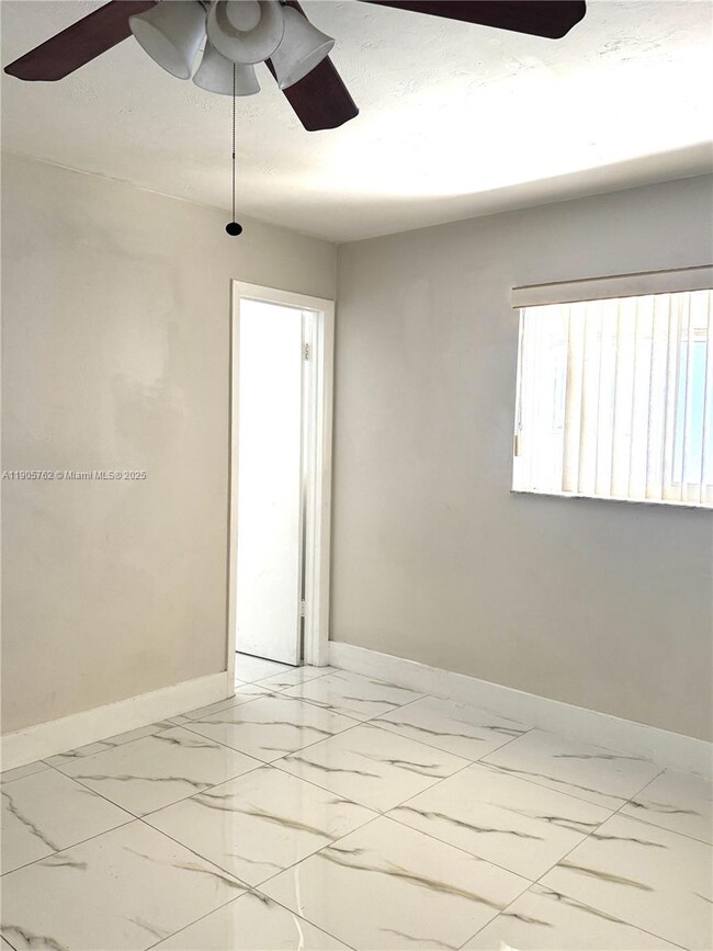 Photo - 1945 Pierce St Unit 1