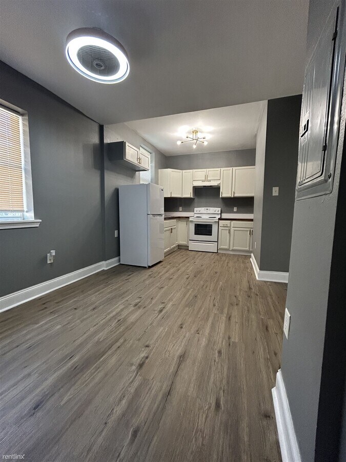 Photo - 1 br, 1 bath 4plex - 1135 North Claiborne ...