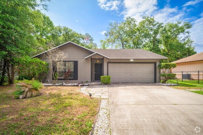 Building Photo - Charming 3-Bedroom, 2-bathroom Gem Awaits! Rental