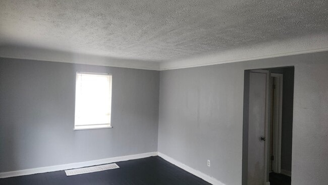 Photo - 146 Glenridge Place