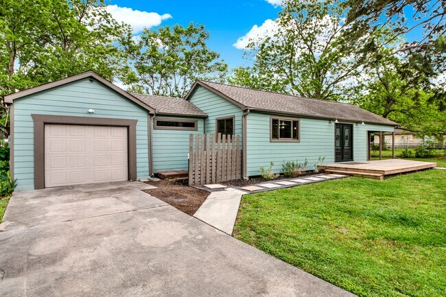 Building Photo - 307 Carrell St Rental