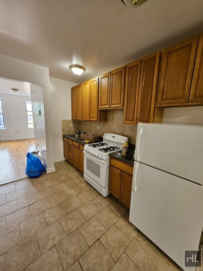 Building Photo - MALCOLM X BOULEVARD