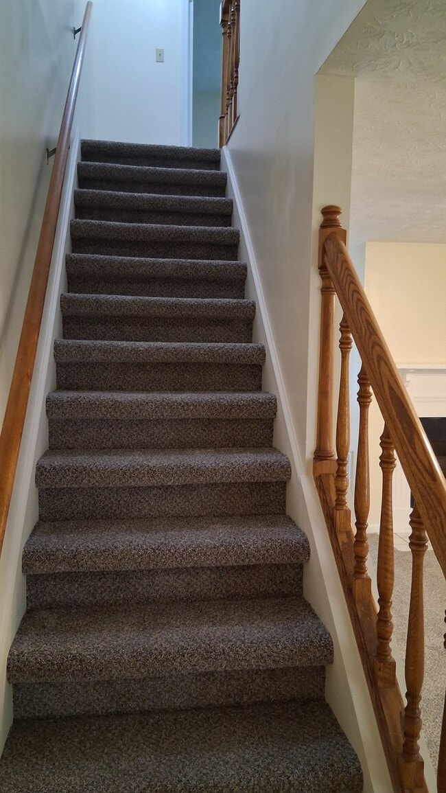 Photo - 209 Hicks Dr
