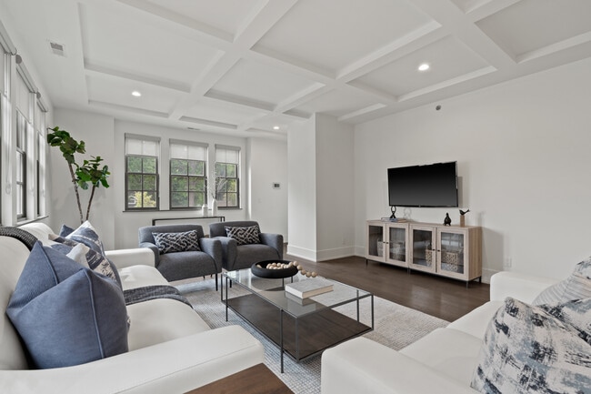 Photo - 932 W 11 Mile Rd Townhome