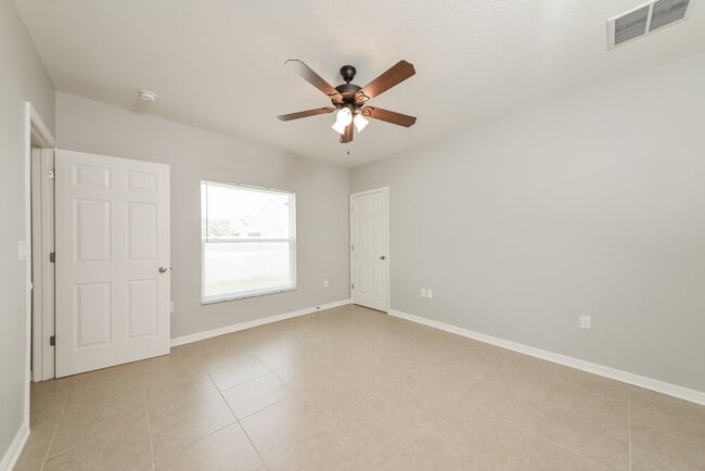 Photo - 3309 13th St E