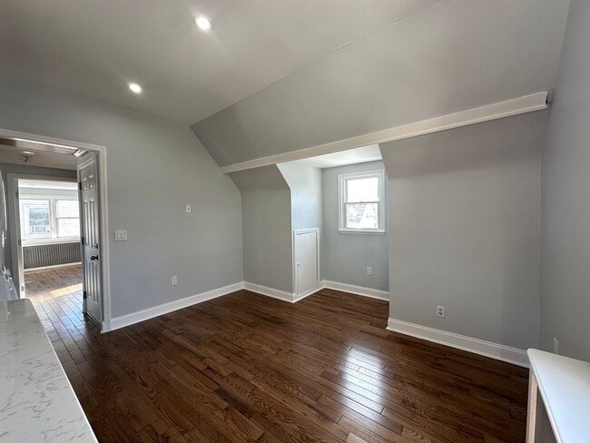 Photo - 10-05 2nd St Unit 2