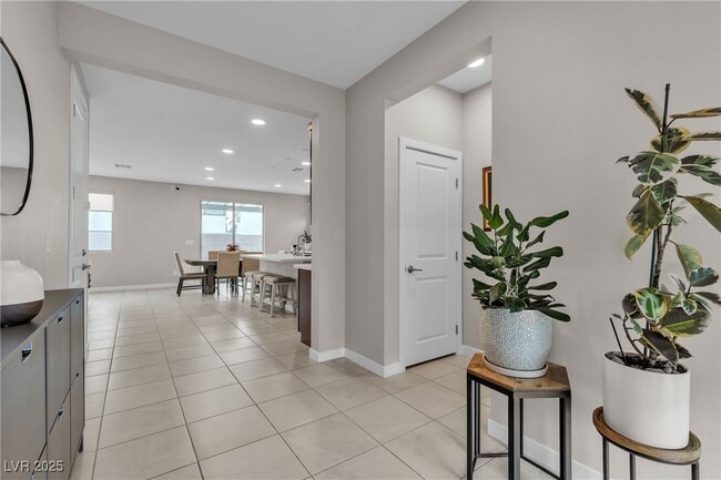 Photo - 1309 Azure Jay Ave