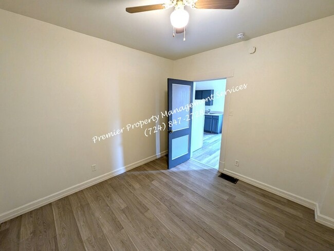 Photo - 245 Merchant St Unit REAR