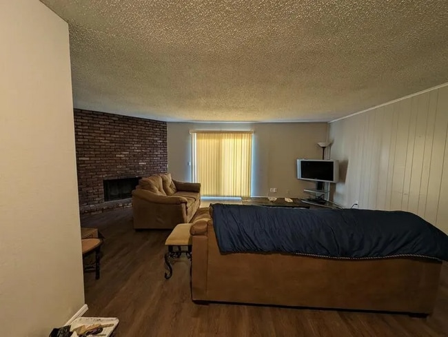 Photo - 9905 E 21st Pl