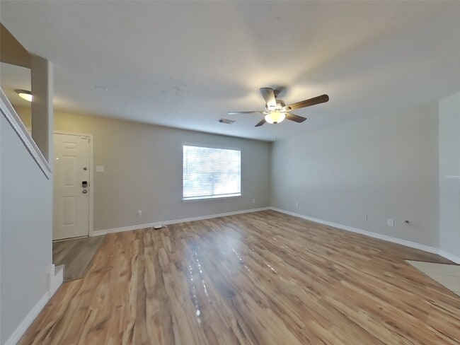 Photo - 1910 Flycaster Dr