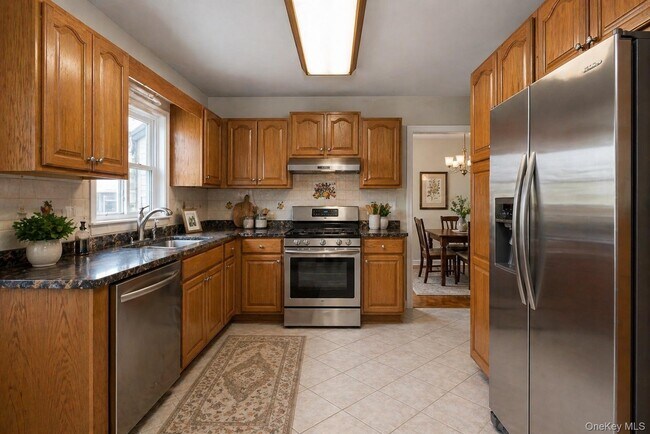 Photo - 65 Tower Pl Unidad 1st floor