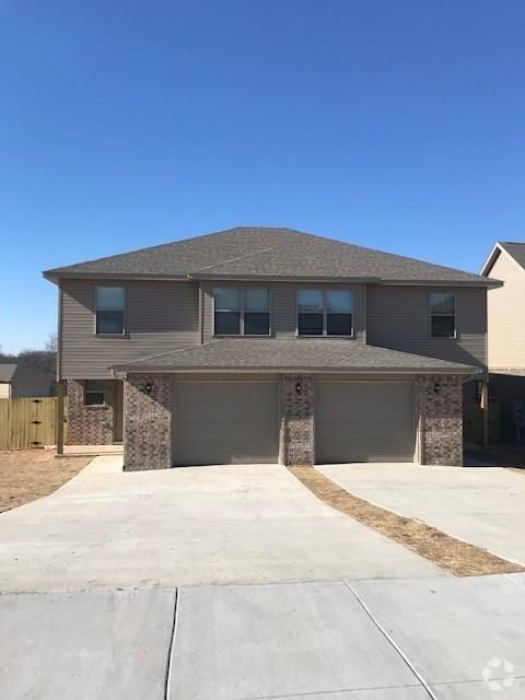 Building Photo - 604 SW Loudon Dr Rental