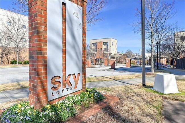 Photo - 898 Oak St SW Condo Unit U-3421