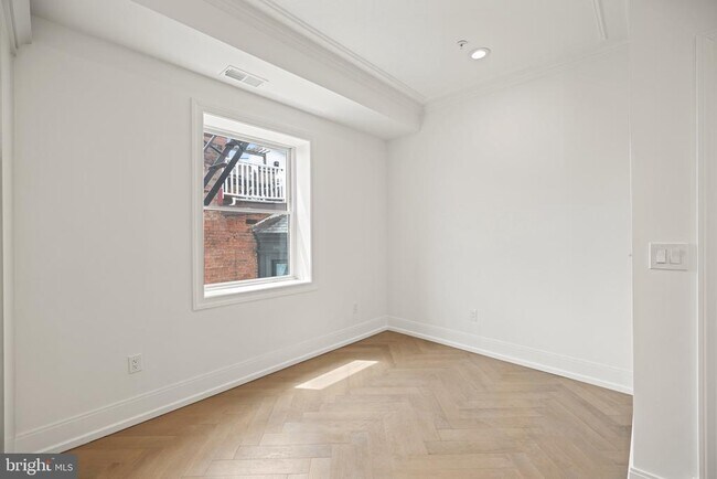 Photo - 1709 21st St NW Unit 42