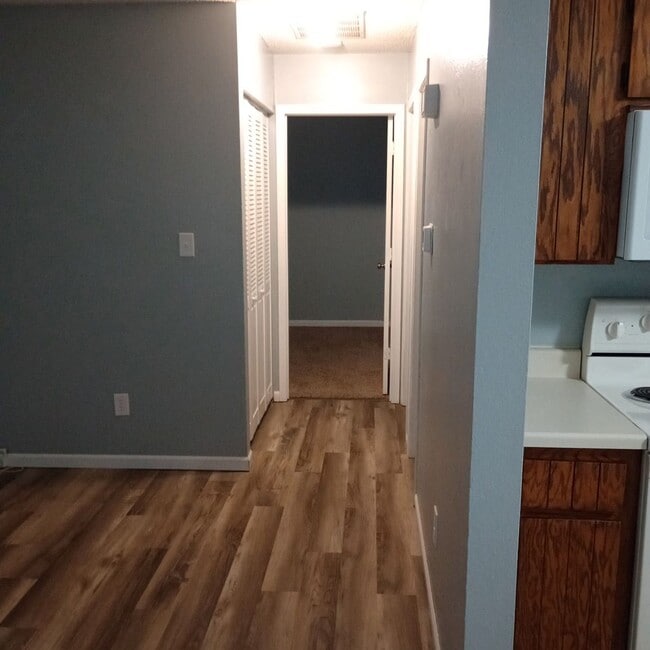 Photo - S0272-MF2 Unit B