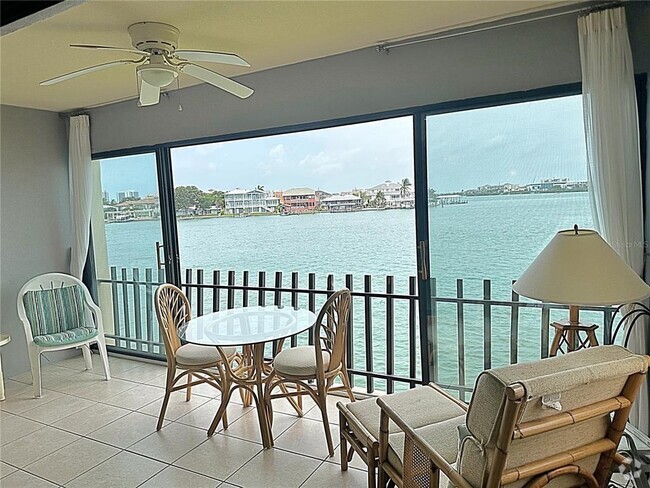 Building Photo - 868 Bayway Blvd Rental