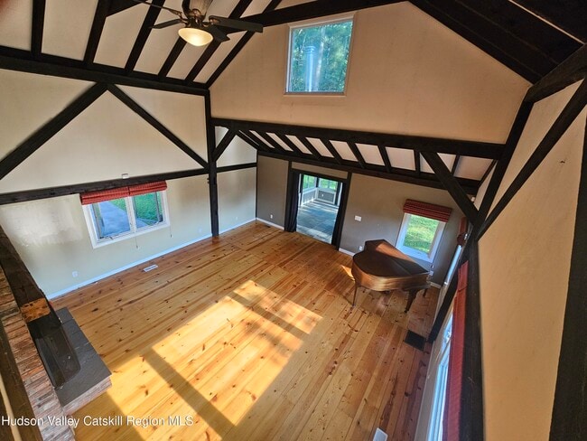 Photo - 136 Macedonia Rd