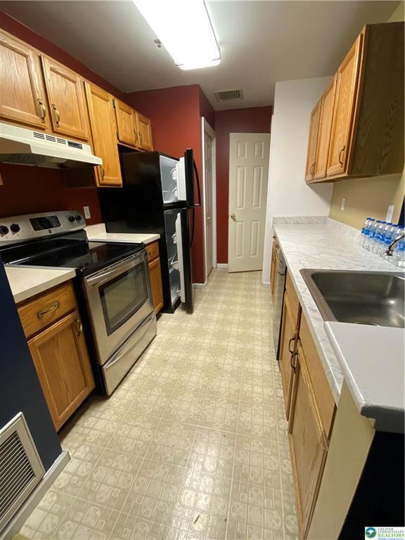 Photo - 207 W Canal St