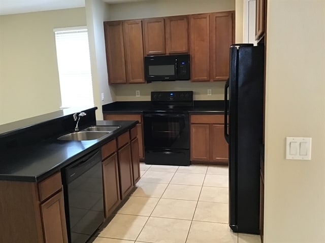 Photo - 305 Pine Arbor Cir