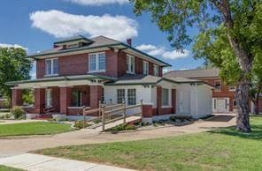 802 Orange St