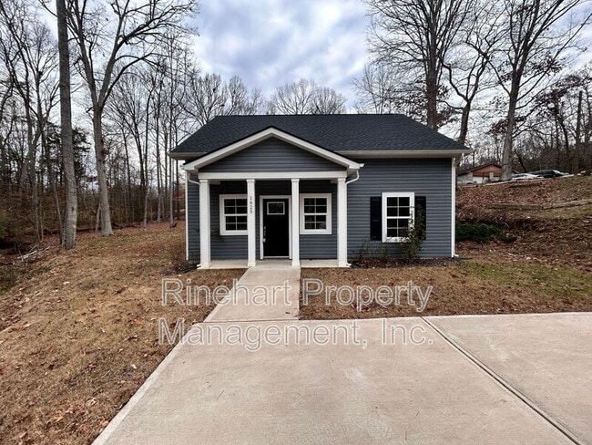 Building Photo - 1625 State Rd S-29-611