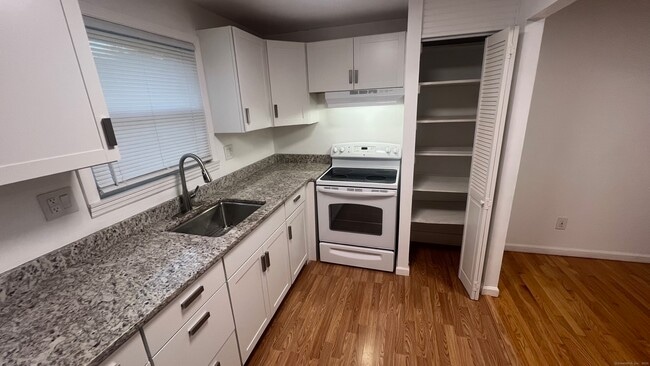 Photo - 14 Colonial Dr Unit APT A