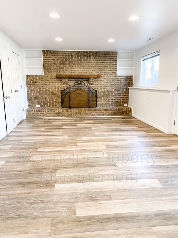 Photo - 1724 Robidoux Cir