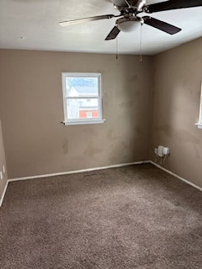 225 Miriam Dr Unidad 225 Miriam - Unit B